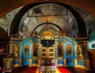 Внутри церкови Михаила Архангела.