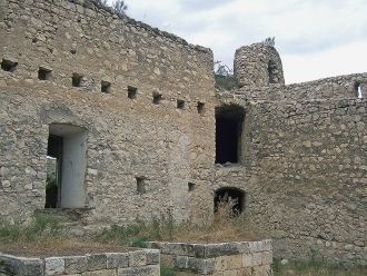 Внутри крепости.