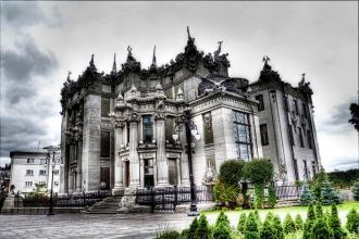 Дом с химерами (Киев)