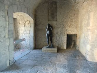 Некоторое время замок прослужил резиденц