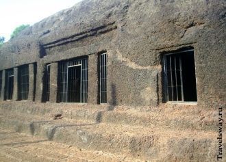 На одном из таких «линга» имеется надпис