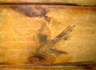 Потолок помещения был расписан разного р