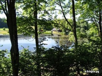 Рядом в тридцатые годы XVIII века разбил