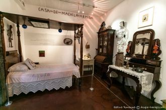 Спальня самой Фриды. Как и все спальни в