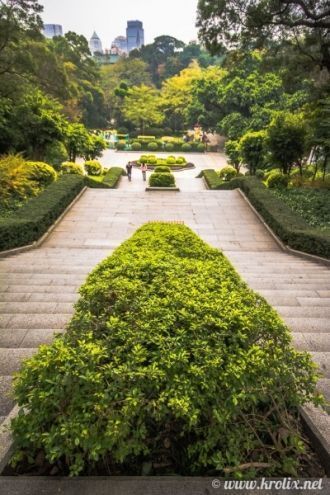 Парк Юесю, лестница к статуе Пяти козлов