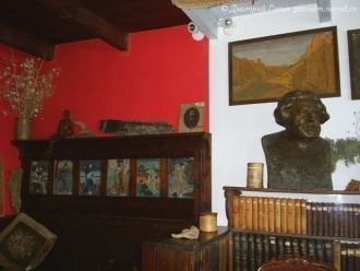 Эти стены помнят не только летнее весель