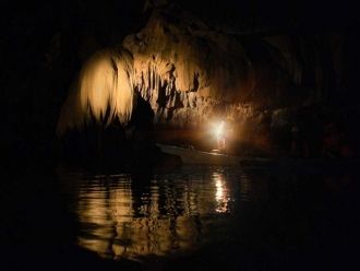 Пещера в вечернее время