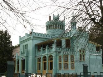 Первый хозяин дома завещал его Латвийско