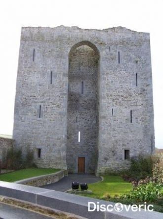 Его строительство относится к пятнадцато