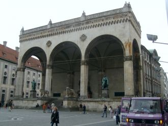 Данная достопримечательность Мюнхена был