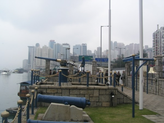 Пробраться в данное место можно через пр