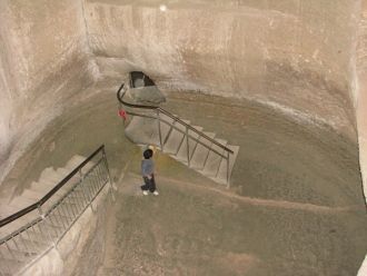 Эта пещера — большой «дом» для нескольки