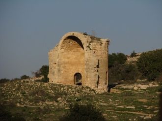 Развалины крестоноской крепости Санта Ан