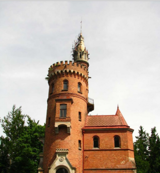 История башни начинается с 1889 года. Он