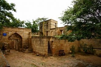 Горная часть стены уходит на 40 км в сто