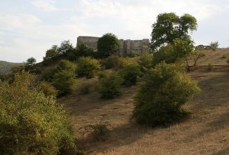 Стены девятиметровой высоты, сложенные в