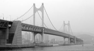 Официальное открытие моста Кванъан состо