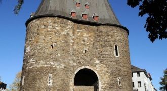 Первоначально Марширтор служили оружейны