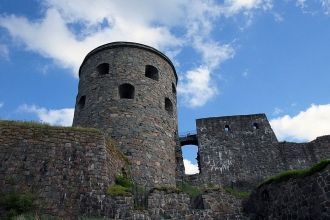 В наши дни увидеть всю крепость целиком 