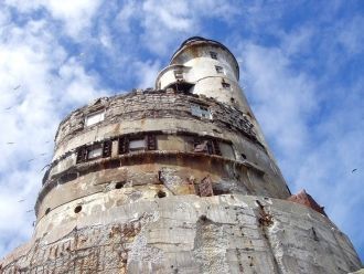 При строительстве маяка Анива доставку с