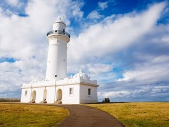 Дорога, ведущая к маяку Маквайра.