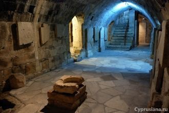 Из-за постоянных войн, а также частых зе