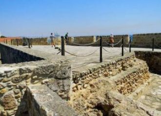 На сегодняшний день форт служит помещени