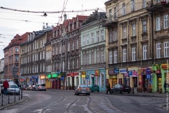 Краковская улица - главная улица района