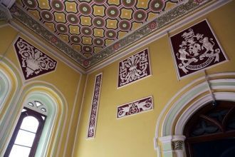 В декорировании всех внутренних дворцовы