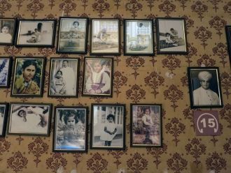 В настоящее время во дворце проходит обш