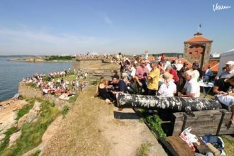 В крепости устраиваются театральные пост