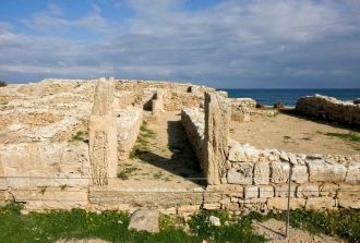 Город был довольно богатым, так как на е