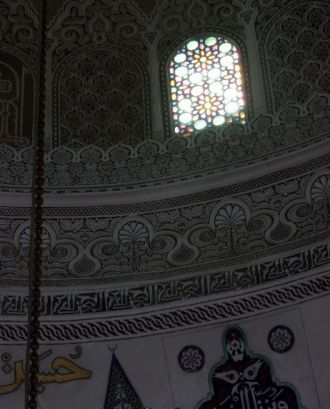 Внутреннее убранство мавзолея.