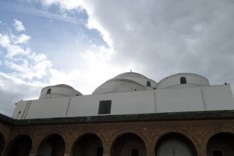 Особенность этого здания — девять возвыш