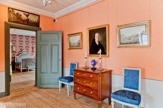 К собственности музея также относятся дв