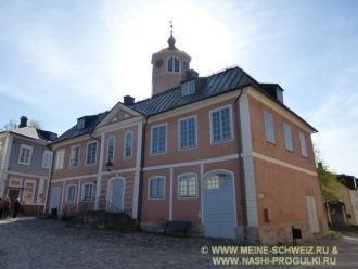 Башня появилась позже, в 1771 году, Земл