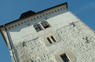 Башня Лотршчак с другого ракурса.