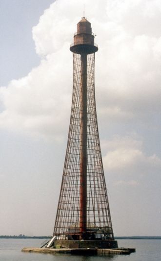 Высота маяка – 73 метра.