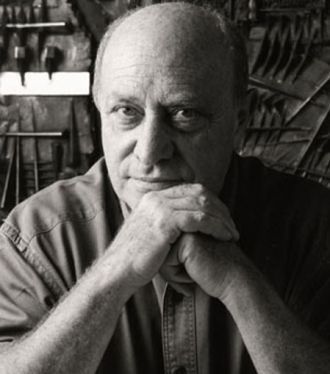 Арнальдо Помодоро - создатель скульптуры