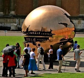 Множество слоев усложняет структуры сфер