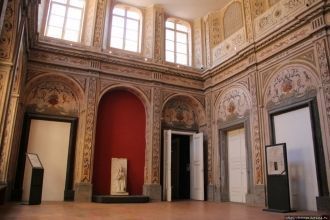 В бывшем монастыре находится музей. Здес