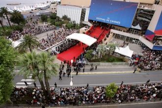 История же появления дворца тесно связан