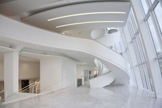 Вестибюль Дворца фестивалей и конгрессов