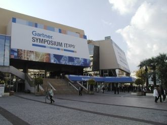 И в 1982 году фестиваль получил новый до