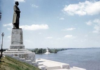 Памятник Сталину был снят в 1961 году в 