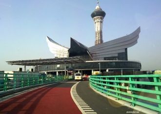 Так же мост является одним из красивейши