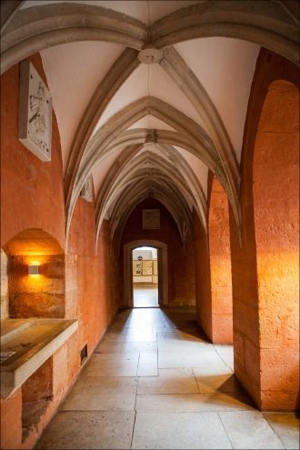 Галерея Епископского замка Курессааре