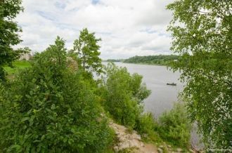 Со стен крепости можно полюбоваться прек