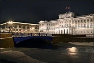 Синий мост ночью