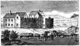 Первоначально представлял из себя каменн